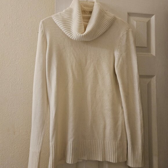 H&M cowl neck ivory creme soft Comfy sweater minimalist L - Picture 5 of 5